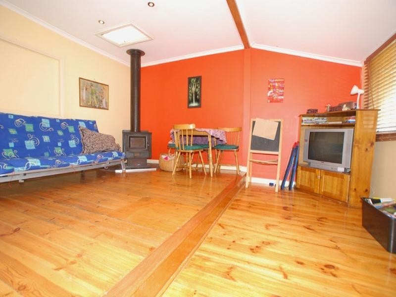 32 Whinnerah Avenue, Aldinga Beach SA 5173