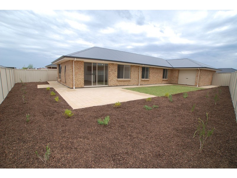 82 Pridham Boulevard, Aldinga Beach SA 5173