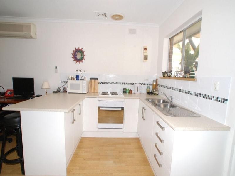Unit 2,10 Polden Street, Aldinga Beach SA 5173
