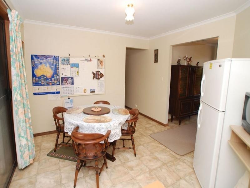 Unit 2, 2 Blacker Road, Aldinga Beach SA 5173