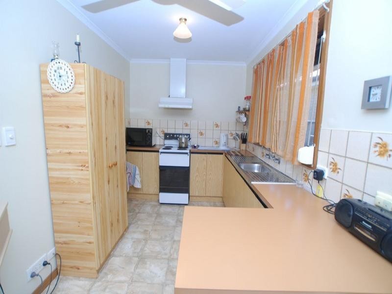 Unit 2, 2 Blacker Road, Aldinga Beach SA 5173