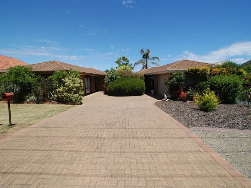 Unit 1, 2 Blacker Road, Aldinga Beach SA 5173