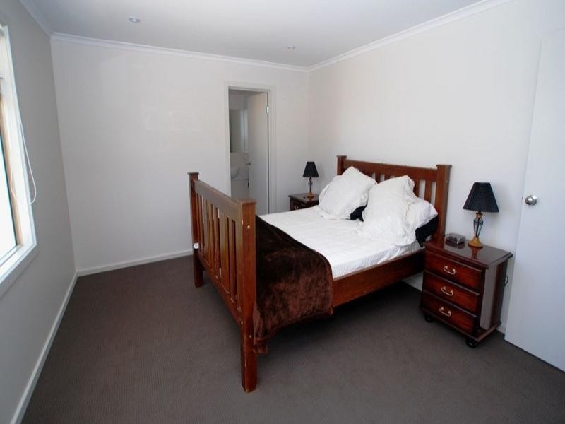 32 Seaview Street, Aldinga Beach SA 5173