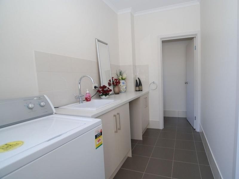 32 Seaview Street, Aldinga Beach SA 5173