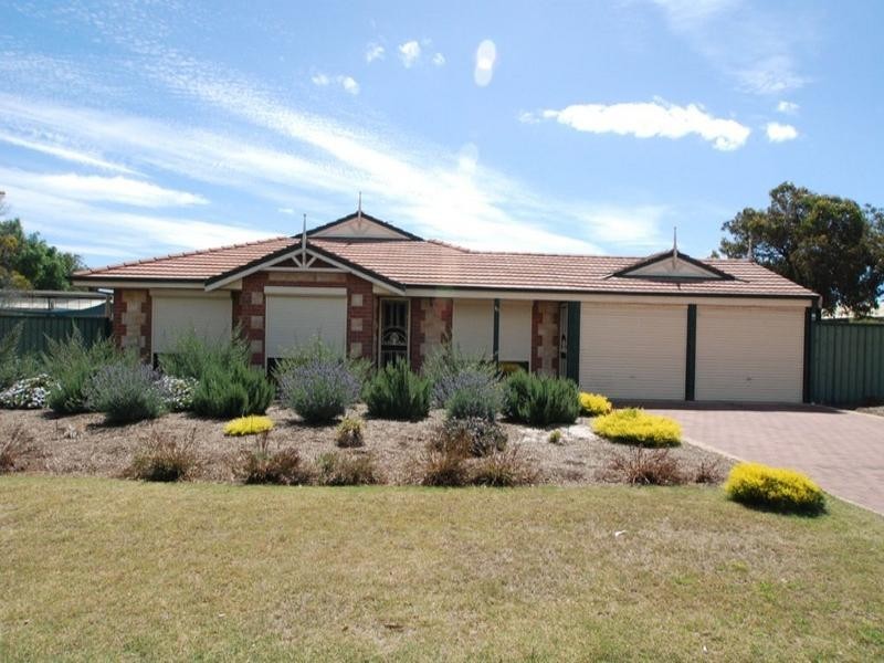 15 Falcon Street, Port Willunga SA 5173