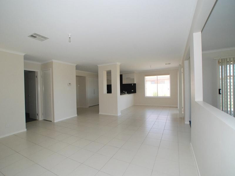 114 Quinliven Road, Aldinga Beach SA 5173