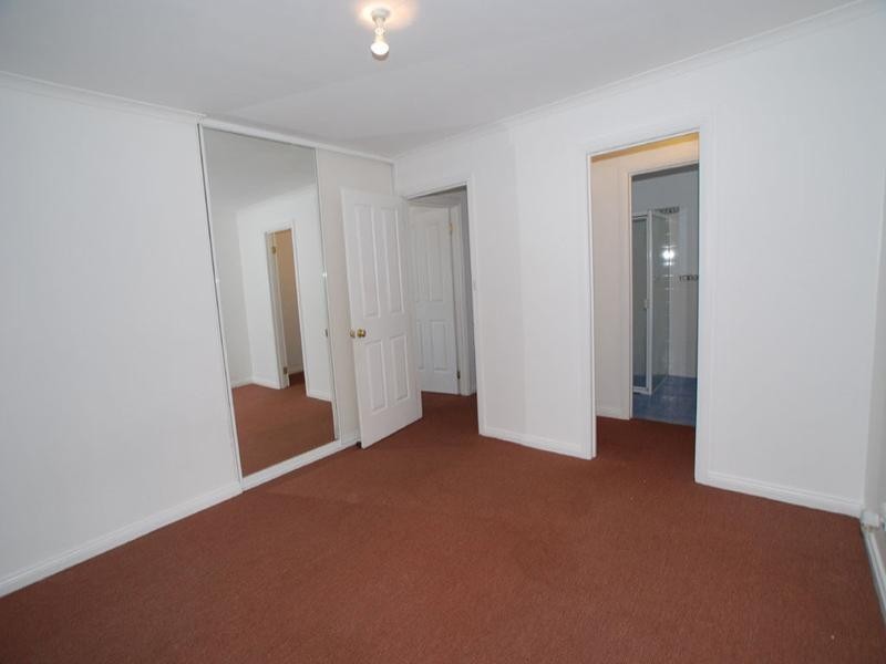 1 Whinnerah Avenue, Aldinga Beach SA 5173