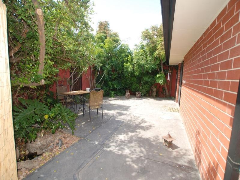 1 Whinnerah Avenue, Aldinga Beach SA 5173