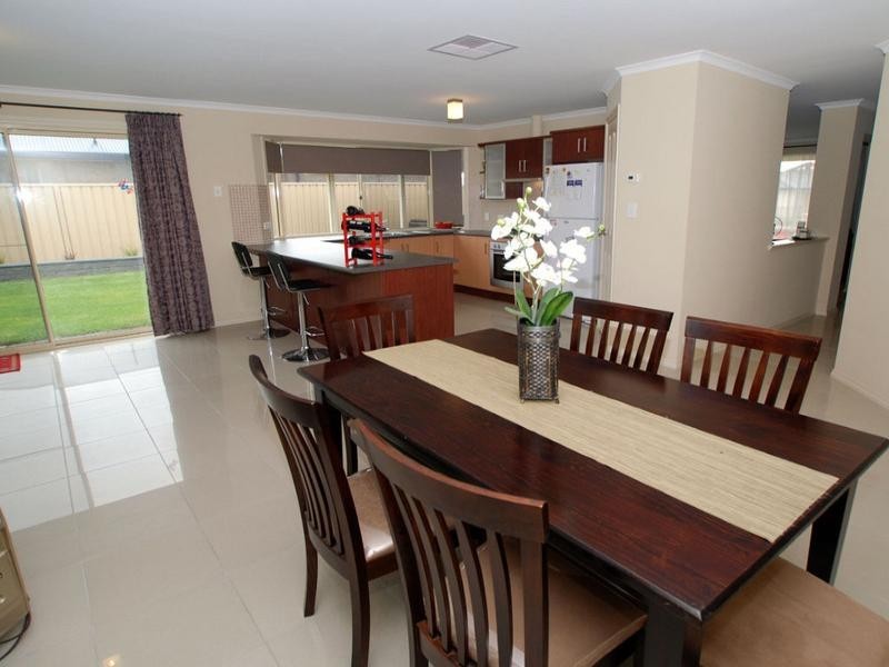 26 Nicholl Avenue, Aldinga Beach SA 5173