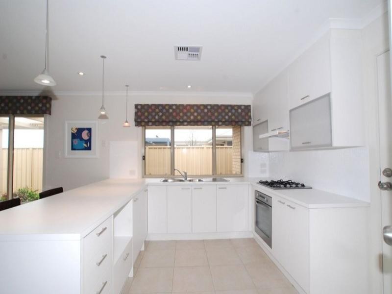 11 Basin Street, Aldinga Beach SA 5173