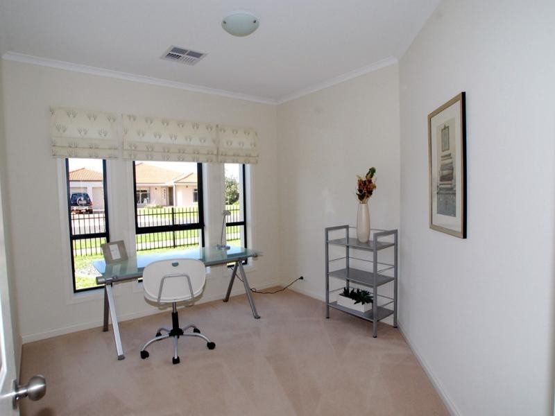 9 Basin Street, Aldinga Beach SA 5173