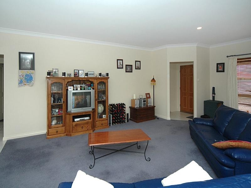 11 Aubrey Drive, Willunga SA 5172