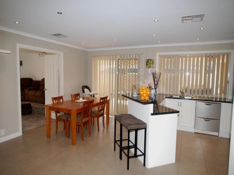 31 Esperance Boulevard, Seaford Rise SA 5169