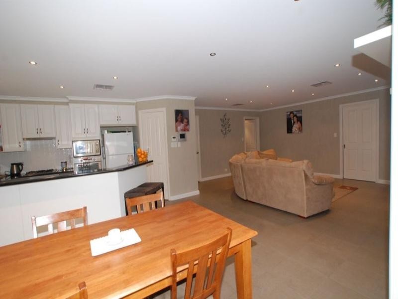 31 Esperance Boulevard, Seaford Rise SA 5169