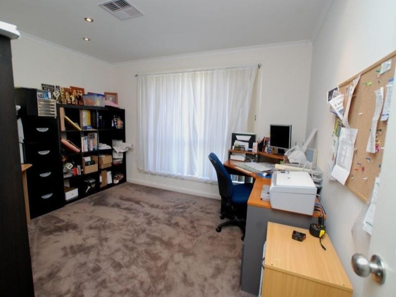 31 Esperance Boulevard, Seaford Rise SA 5169