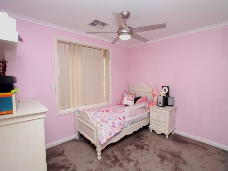 31 Esperance Boulevard, Seaford Rise SA 5169