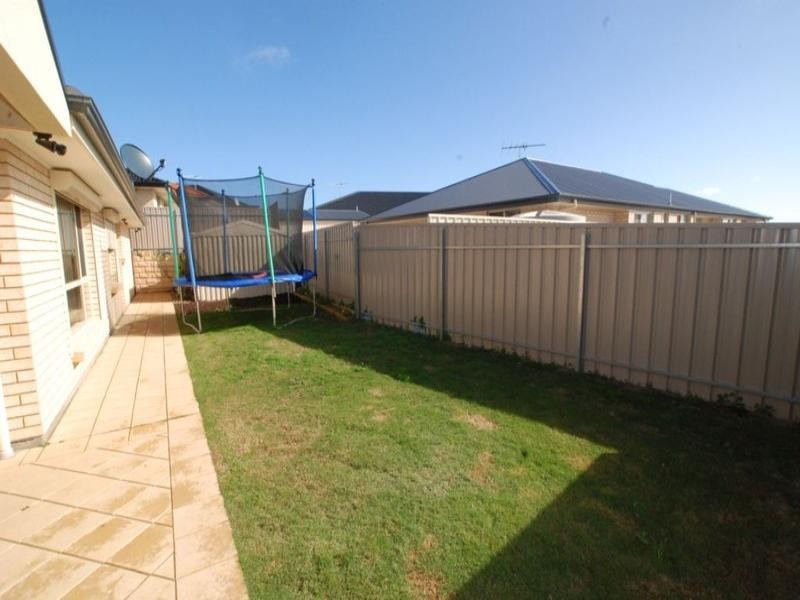31 Esperance Boulevard, Seaford Rise SA 5169