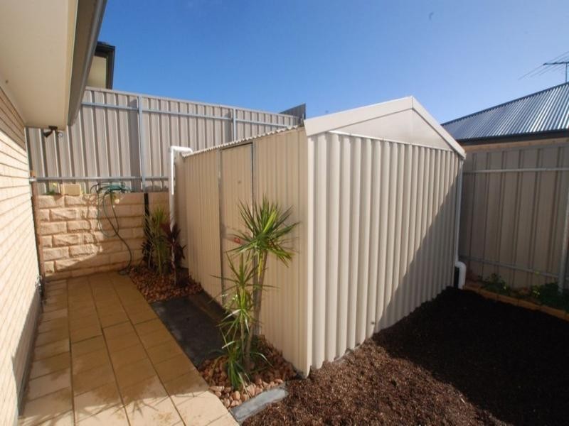 31 Esperance Boulevard, Seaford Rise SA 5169