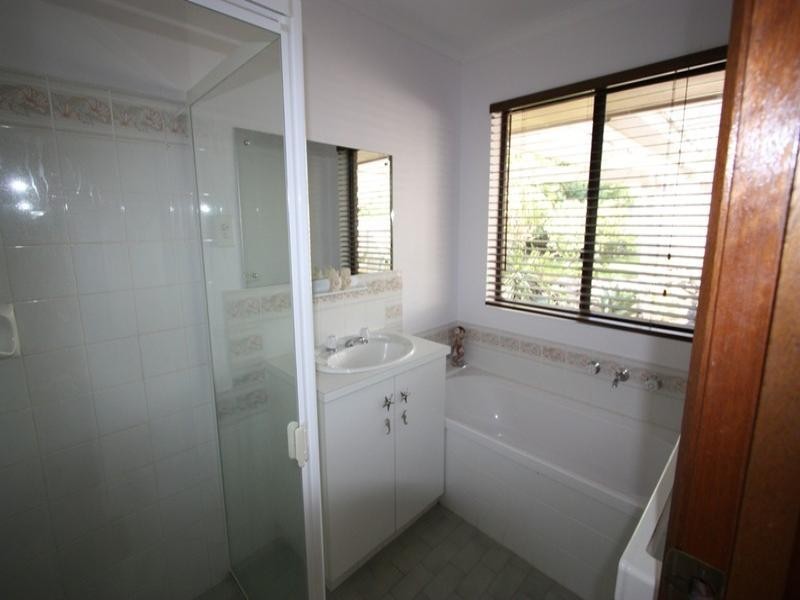 4 Treasure Place, Seaford Rise SA 5169