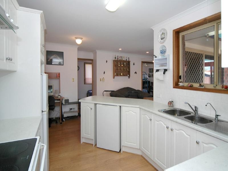 22 Oakley Crescent, Aldinga Beach SA 5173