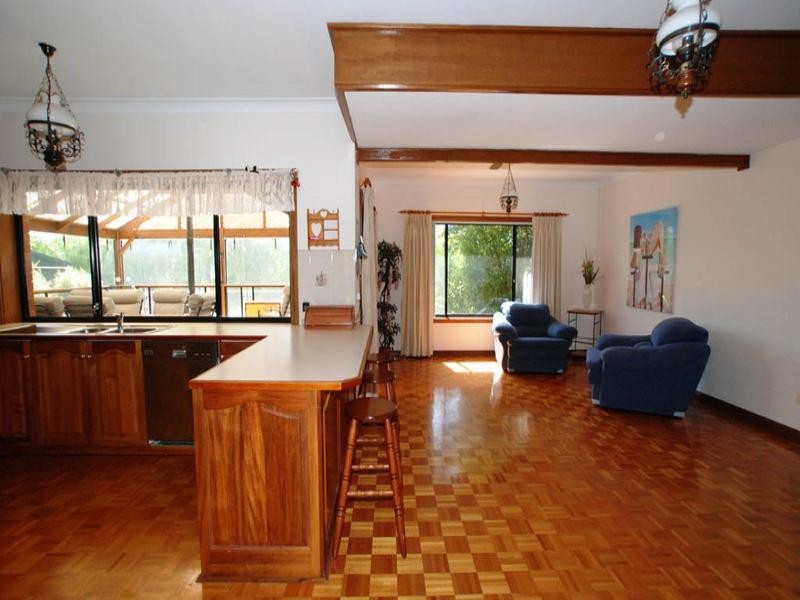 6 Acacia Court, Mclaren Vale SA 5171