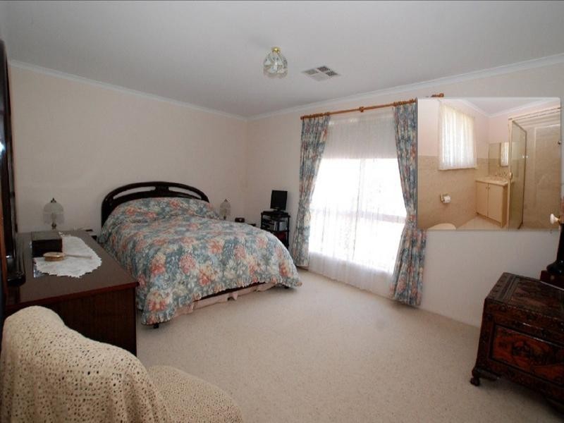 13 Seaview Street, Aldinga Beach SA 5173