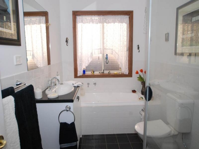 17 Periwinkle Drive, Aldinga Beach SA 5173