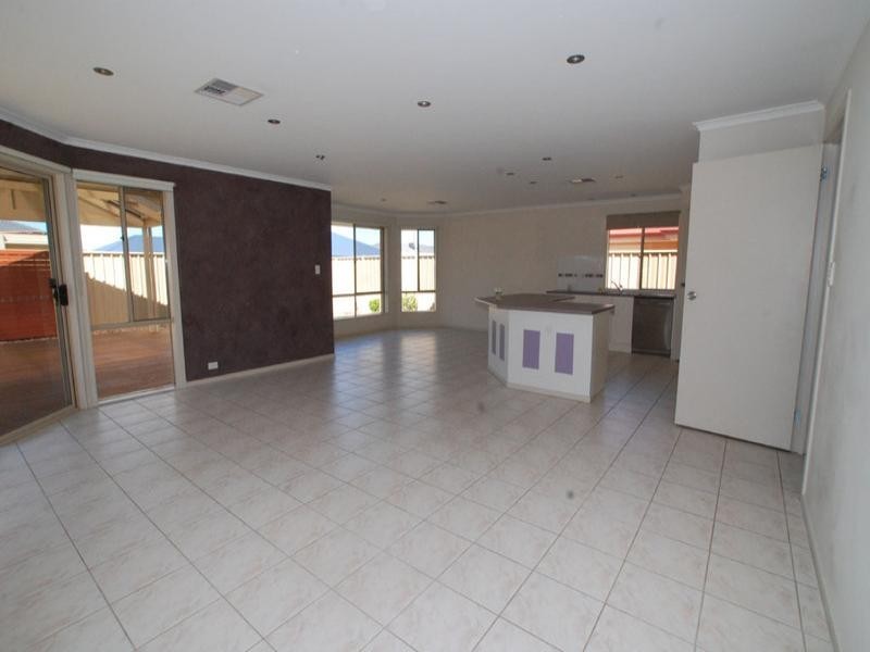 77 Kipsy Street, Aldinga Beach SA 5173