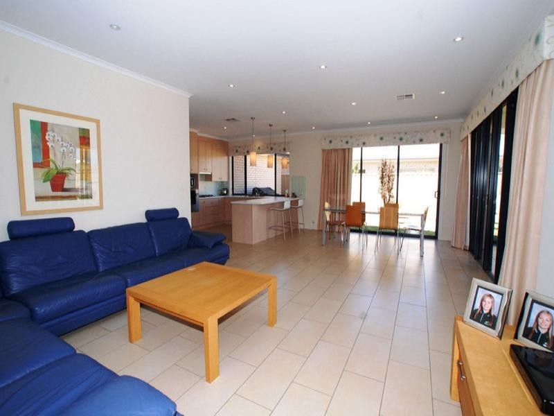 9 Basin Street, Aldinga Beach SA 5173