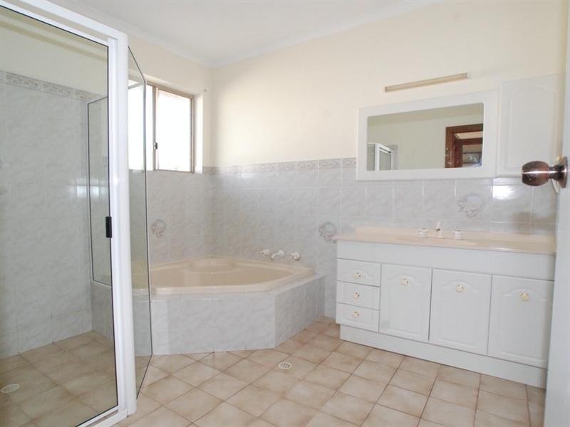 76 Esplanade, Aldinga Beach SA 5173