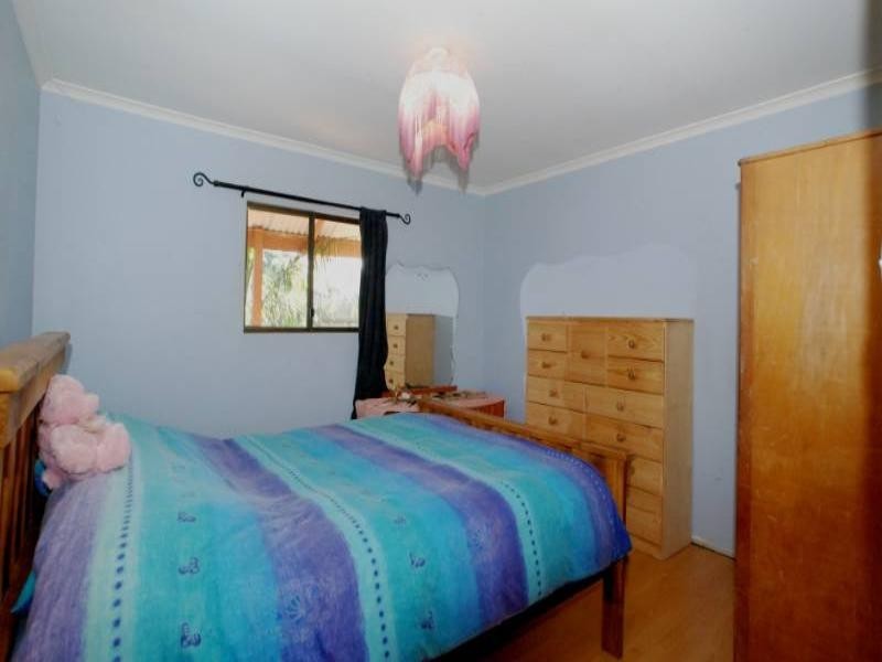 5 Whinnerah Avenue, Aldinga Beach SA 5173