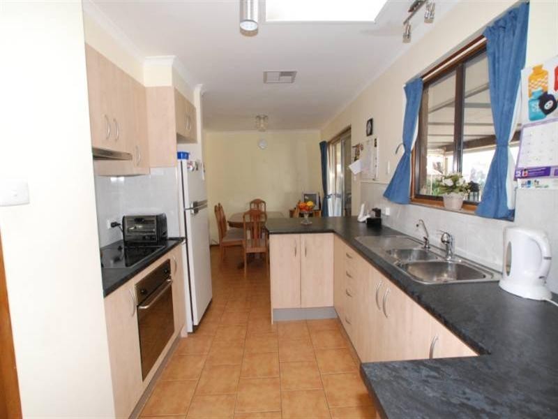 23 Rowley Road, Port Willunga SA 5173