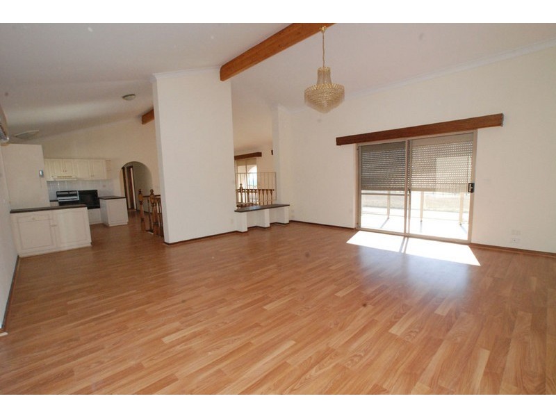 76 Esplanade, Aldinga Beach SA 5173