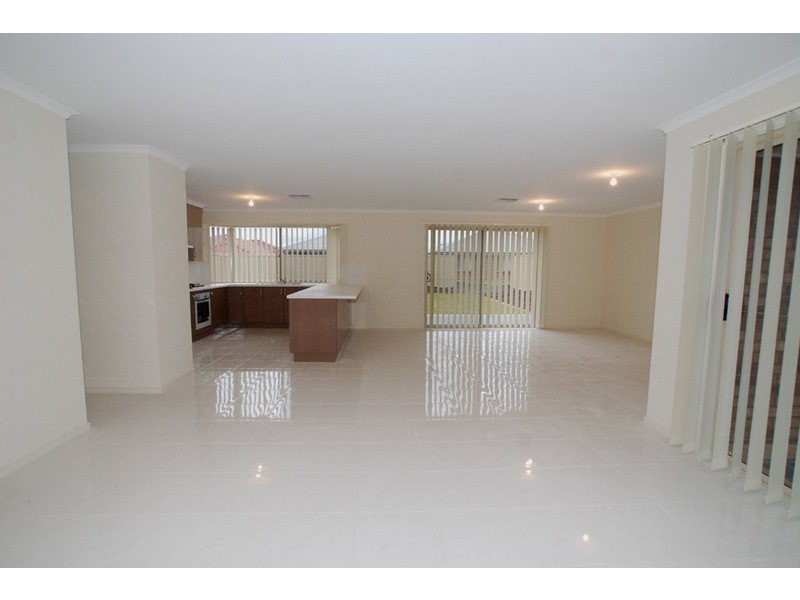 12 Banksia Avenue, Aldinga Beach SA 5173