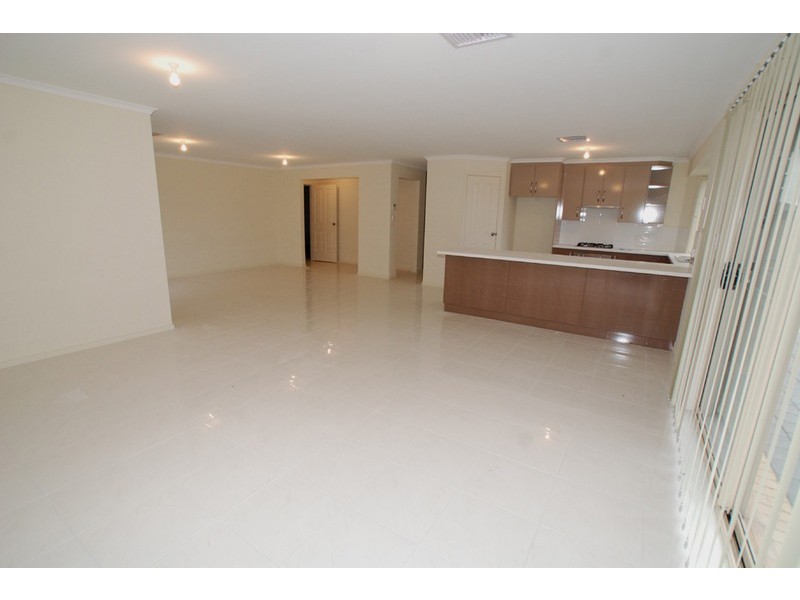 12 Banksia Avenue, Aldinga Beach SA 5173