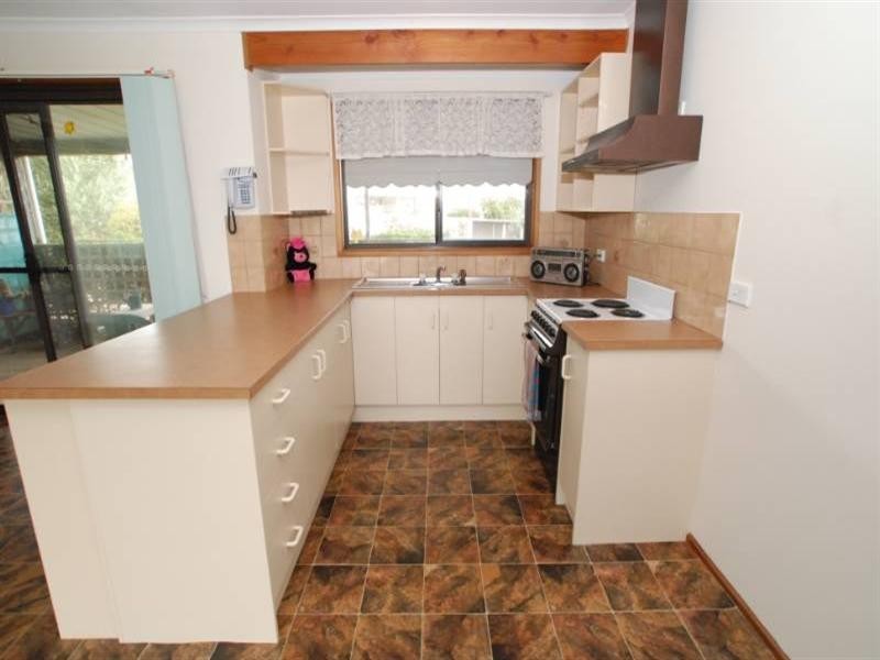 11 Fontaine Drive, Sellicks Beach SA 5174