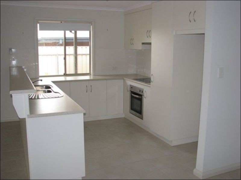 1a Aubrey Drive, Willunga SA 5172