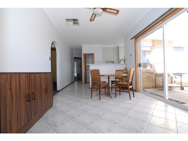 5 Rover Crescent, Port Willunga SA 5173