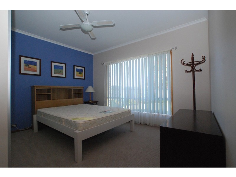 5 Rover Crescent, Port Willunga SA 5173