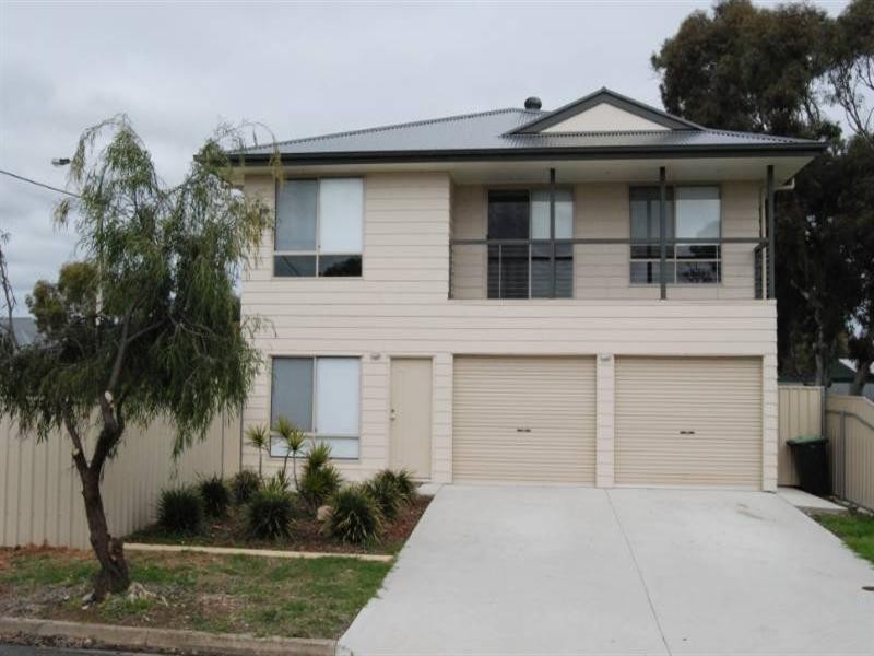 32 Seaview Street, Aldinga Beach SA 5173
