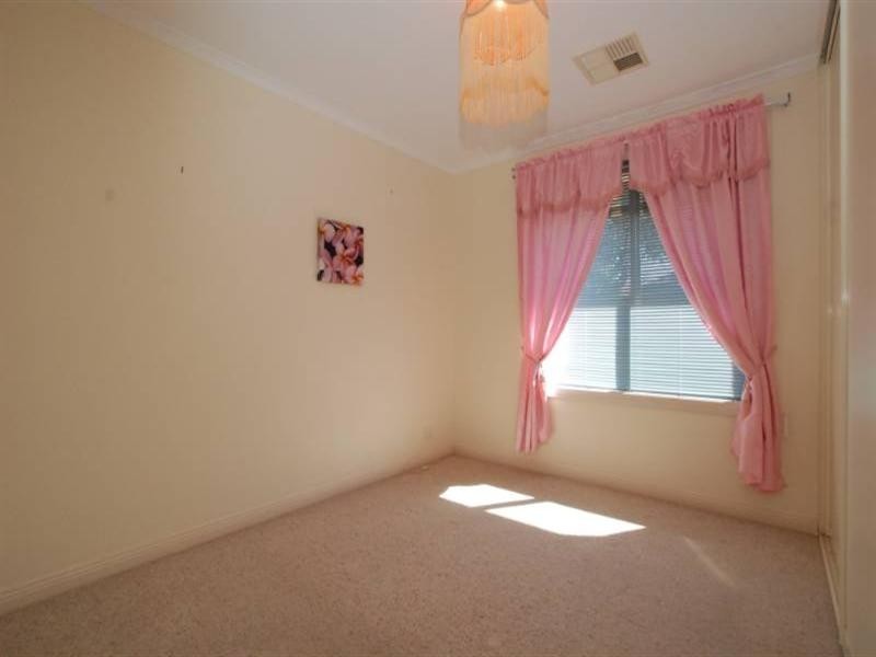 21 Harvey Crescent, Aldinga Beach SA 5173