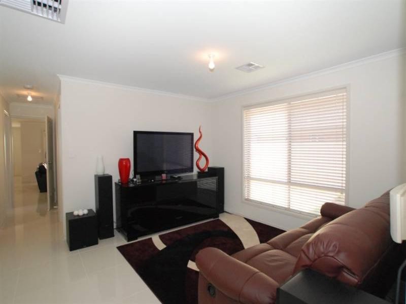 10 Kaurna Avenue, Aldinga Beach SA 5173