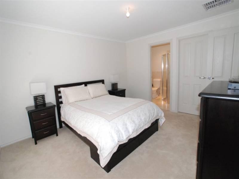 10 Kaurna Avenue, Aldinga Beach SA 5173