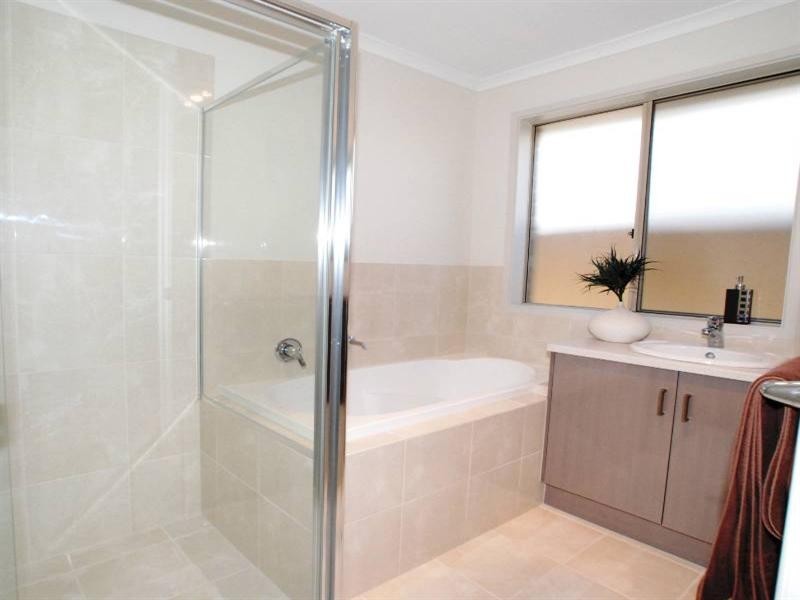 10 Kaurna Avenue, Aldinga Beach SA 5173