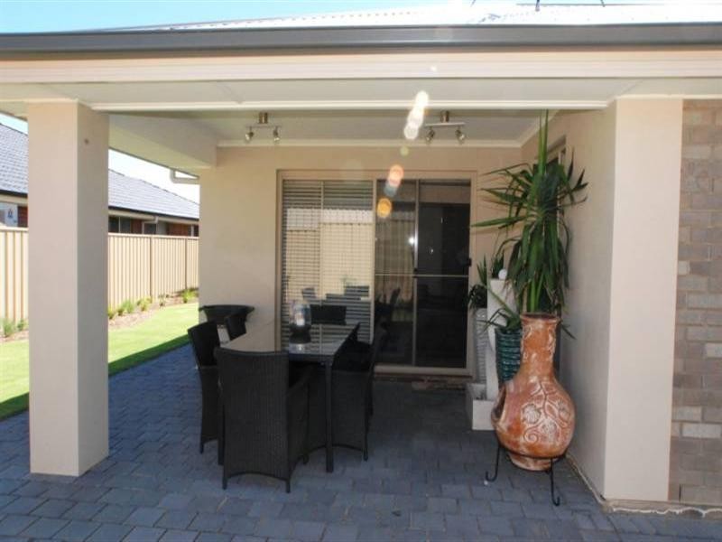 10 Kaurna Avenue, Aldinga Beach SA 5173