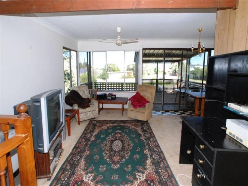 1 Rowley Road, Port Willunga SA 5173