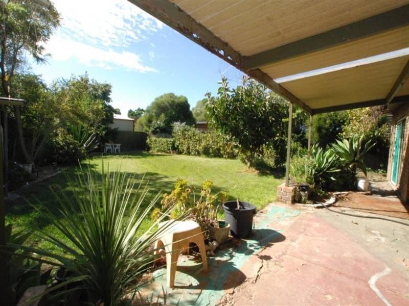 1 Rowley Road, Port Willunga SA 5173