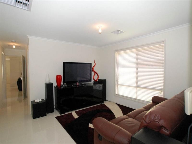 10 Kaurna Avenue, Aldinga Beach SA 5173