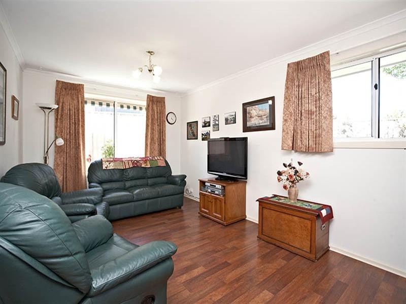 25 Lantern Drive, Seaford Rise SA 5169