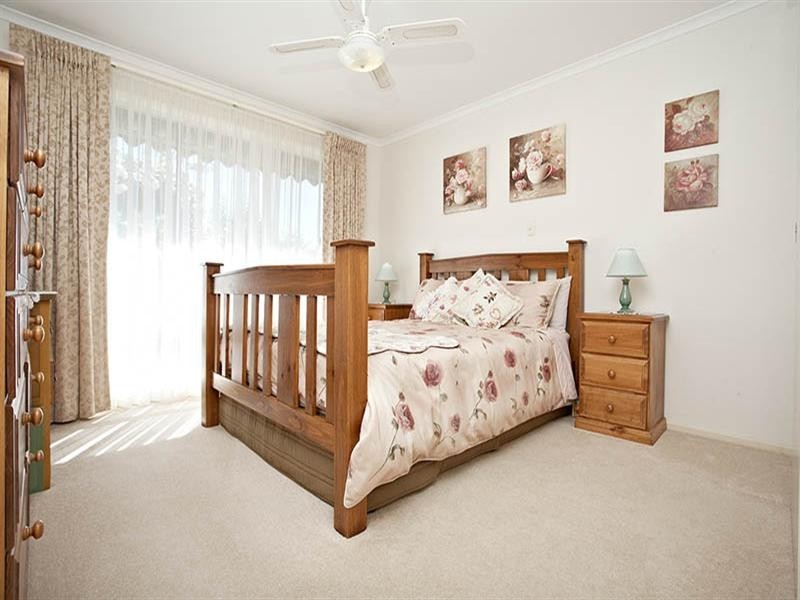 25 Lantern Drive, Seaford Rise SA 5169